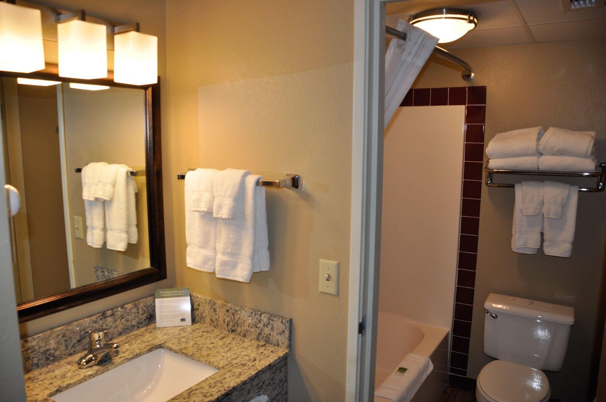 Americinn By Wyndham Clear Lake Extérieur photo