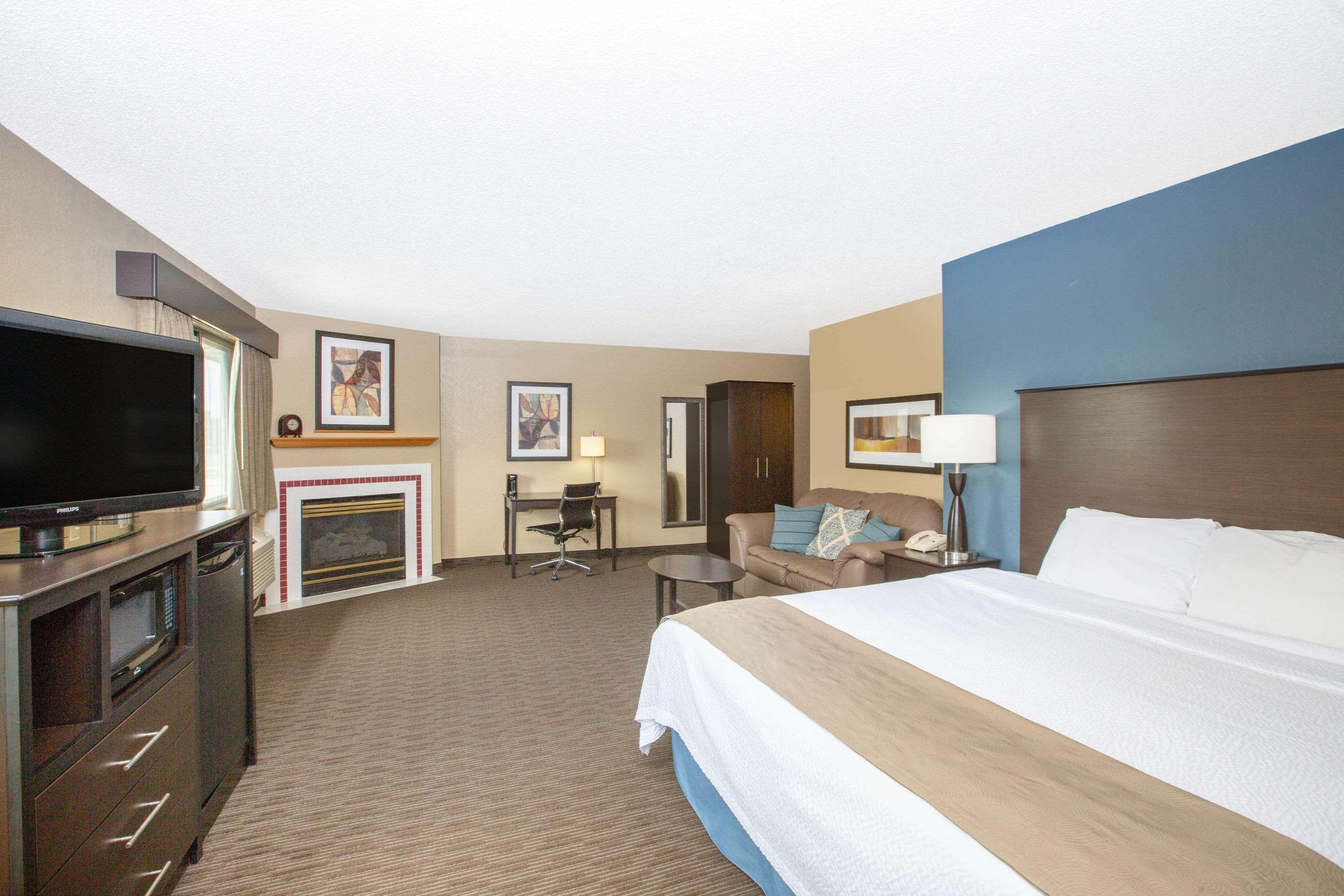 Americinn By Wyndham Clear Lake Extérieur photo