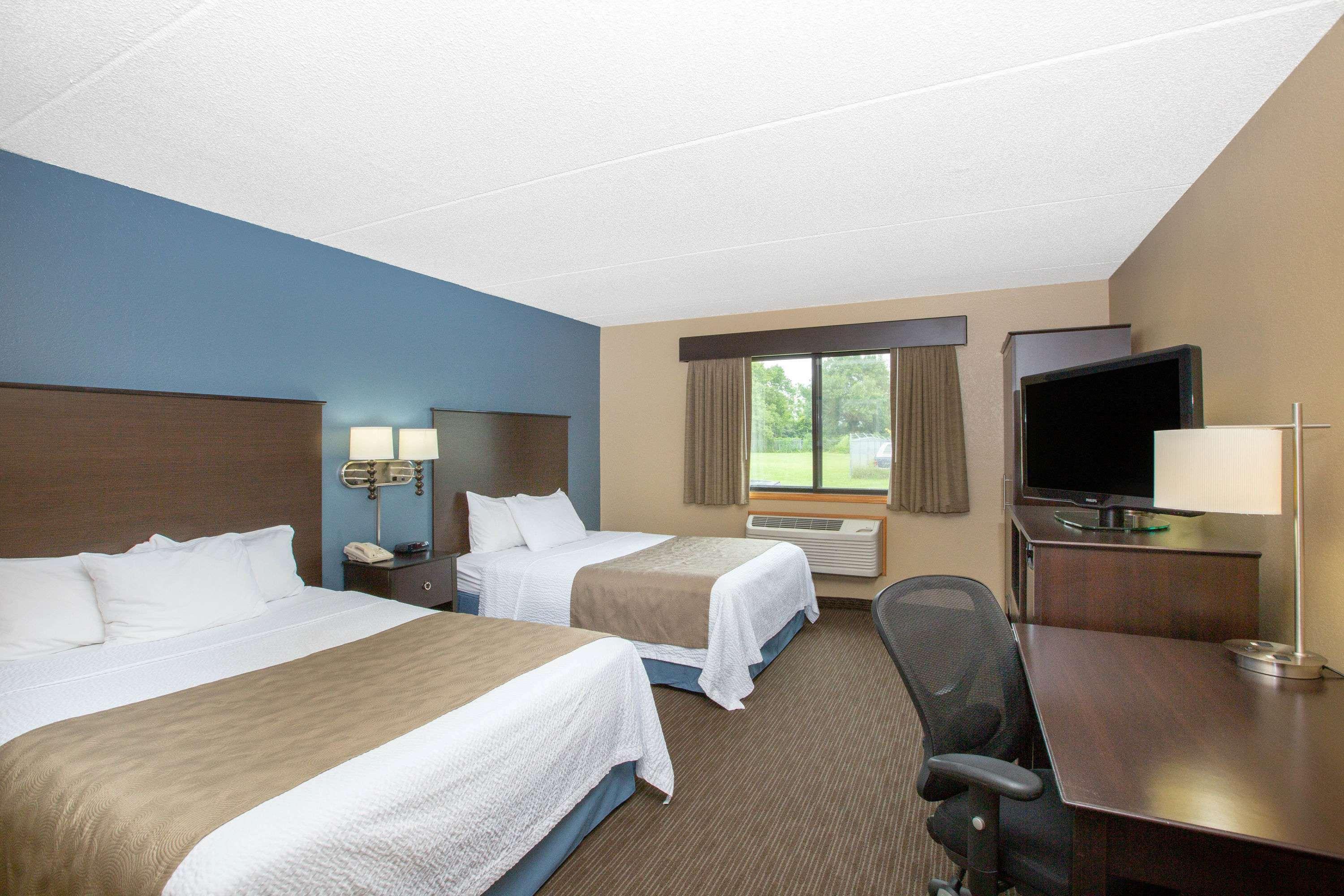 Americinn By Wyndham Clear Lake Extérieur photo
